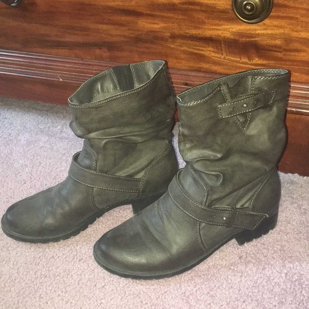 American Eagle Slouched Boot Girls